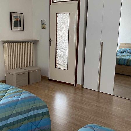 Casa Vacanza Amelia Bosisio Parini ภายนอก รูปภาพ
