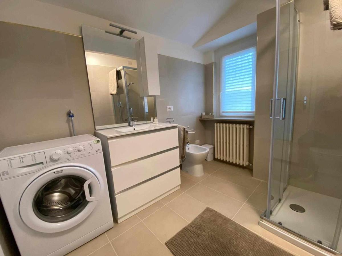 Casa Vacanza Amelia Bosisio Parini ภายนอก รูปภาพ